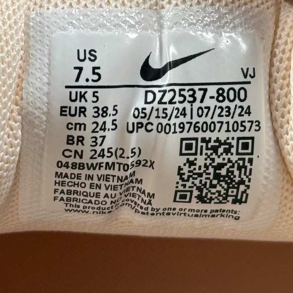 New Nike Metcon 9 Women's Size 7.5 With Box Pink/Blue - Picture 12 of 13